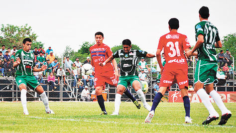 Alan-Loras-Universitario-Rolando-Campos_LRZIMA20121112_0058_11