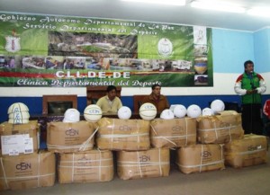 CBN entrega mas de 6 mil balones