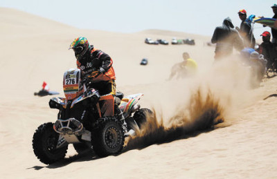 Carrera-cuatriciclo-anterior-Dakar-Bolivia_LRZIMA20130518_0073_13