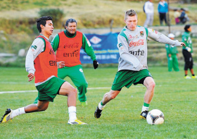 Convocado-Chumacero-concentracion-seleccion-Paz_LRZIMA20130830_0016_11