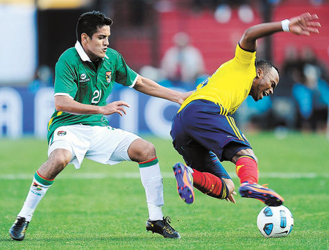 Copa-Partido-Bolivia-Colombia-Argentina_LRZIMA20130525_0009_11