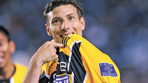 Pablo-Escobar-Tigre-camiseta-ligueros_LRZIMA20121022_0016_3