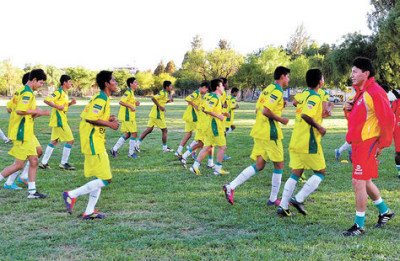 Seleccion-Douglas-Cuenca-Sub-15-Tarija_LRZIMA20131113_0003_11 (1)