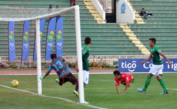 Universitario-Petrolero-El-Deber