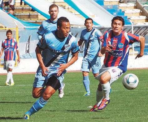 Vuelve-Rodriguez-Bolivar-Futbol-Club_LRZIMA20130525_0008_11
