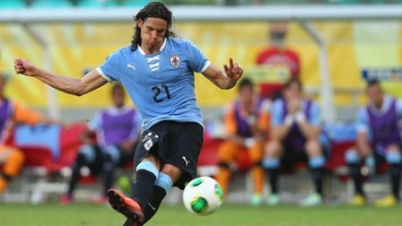 Edinson Cavani, figura del partido