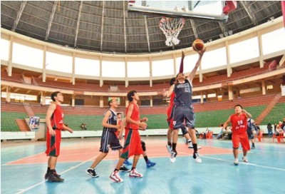 LPZ-29-07-2012.- La seleccion de Cochabamba vencio a la de La Paz para consagrase campeon del Campeonato Nacional de Basquetbol U-18, jugado en el Coliseo "Julio Borelli Viterito".