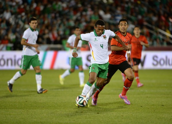 "Mexican vs. Bolivia soccer"