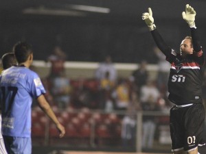 Rogerio Ceni festeja el quinto gol de Sao Paulo