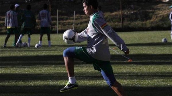 seleccion-Bolivia-Carlos-Saucedo-entrenamiento_MEDIMA20130606_0112_5