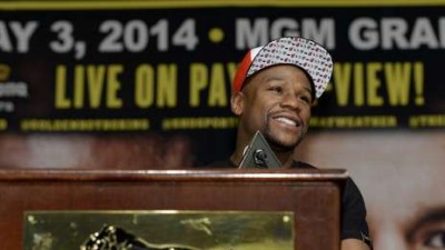 sonrisa-Mayweather-conferencia-prensa_OLEIMA20140308_0155_5