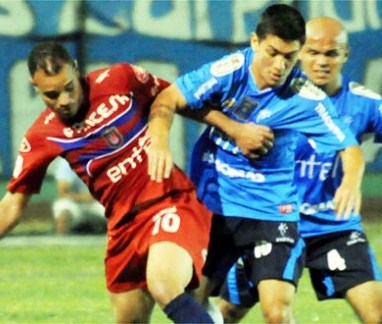 Partido parejo y vital para ambos.