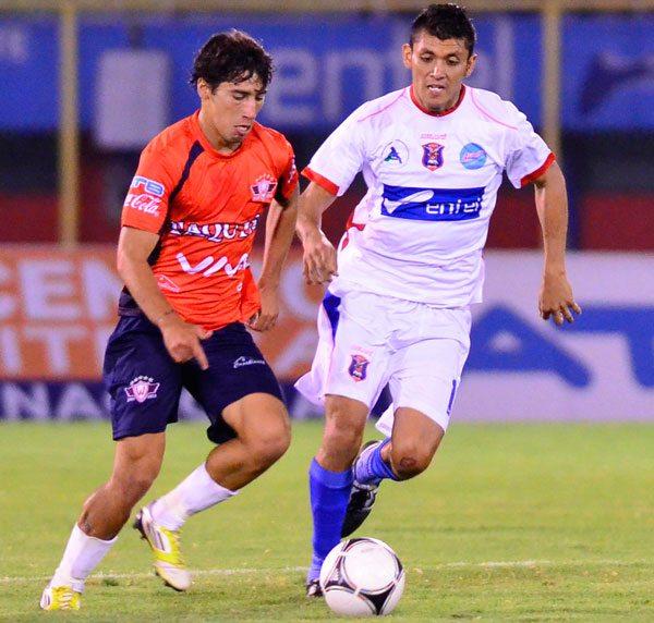 wilstermann golea a la paz f.c.