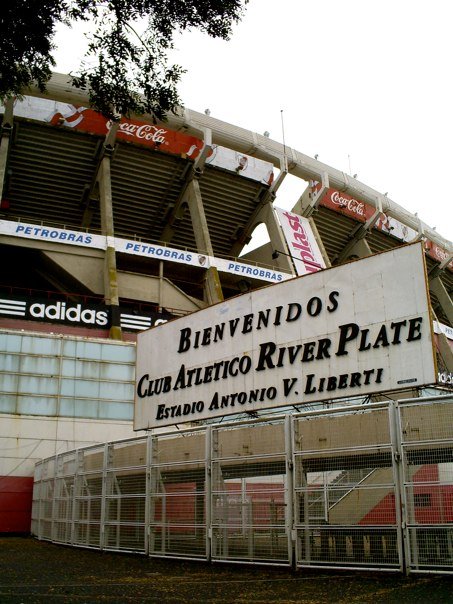 La antigua entrada al Monumental (remodelada en 2015)