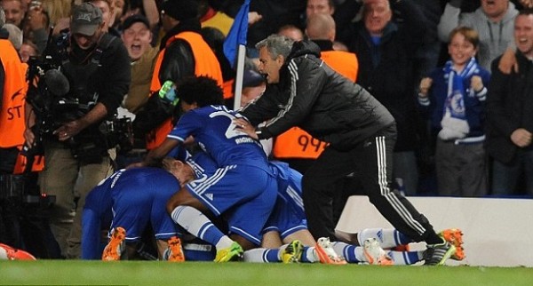 Chelsea-2-PSG-0-Chelsea-Celebration